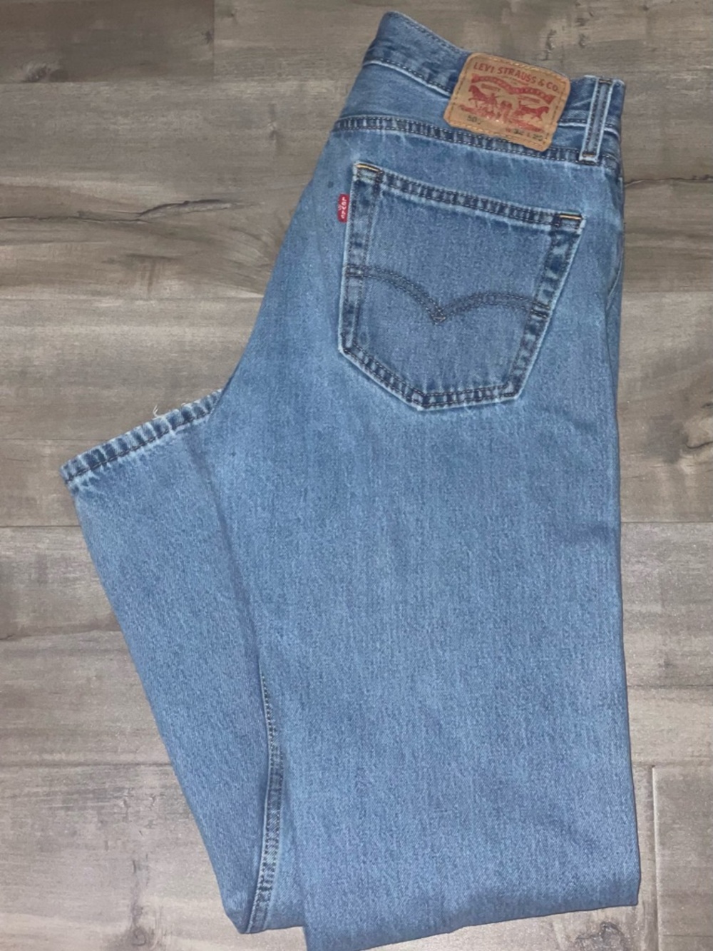 Levi's 505 Men’s Classic Blue Denim Jeans - size 32x29